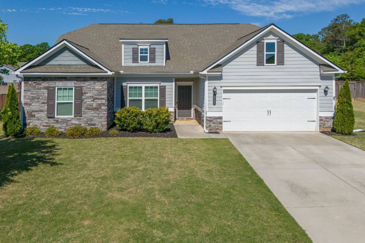 House for rent at 2791 Day Dr, Bogart, GA 30622