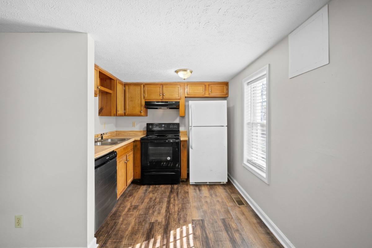 Apartment for rent at 208 Chapel St, Clarksville, TN 37042