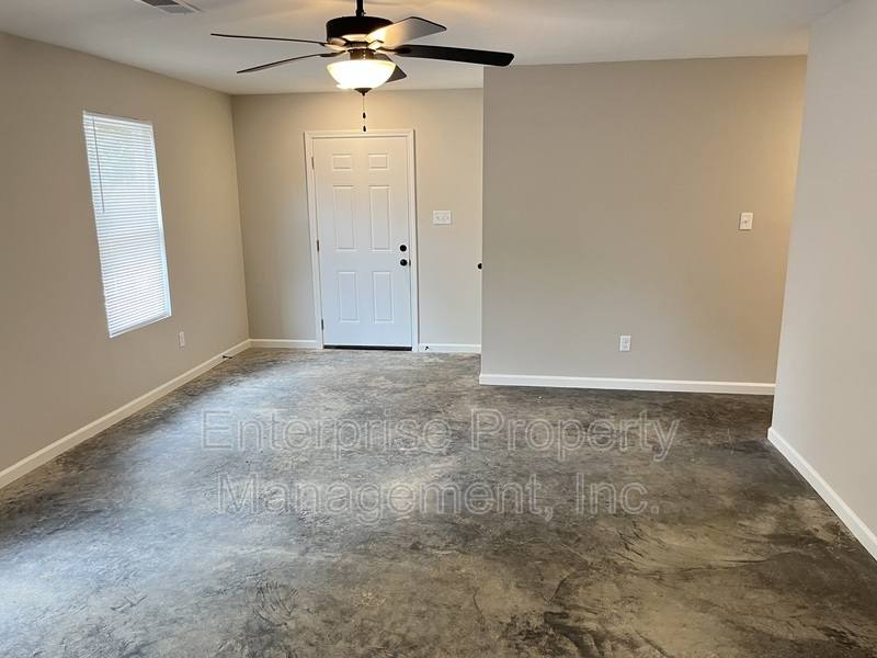 House for rent at 2645 Mirror Ave, Memphis, TN 38127