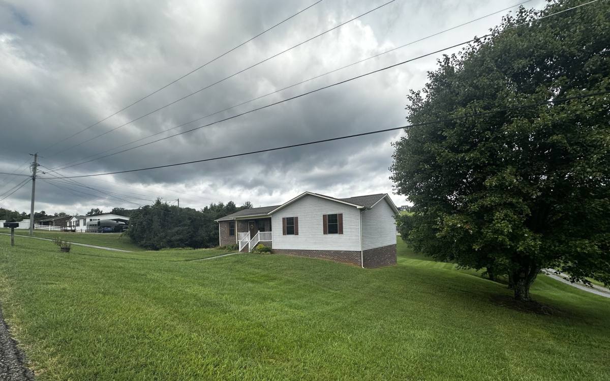 Apartment for rent at 5297 Stuffle Rd, Morristown, TN 37814