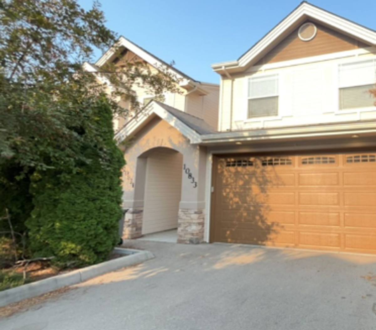 Townhouse for rent at 10823 W Franklin Rd, Boise, ID 83709