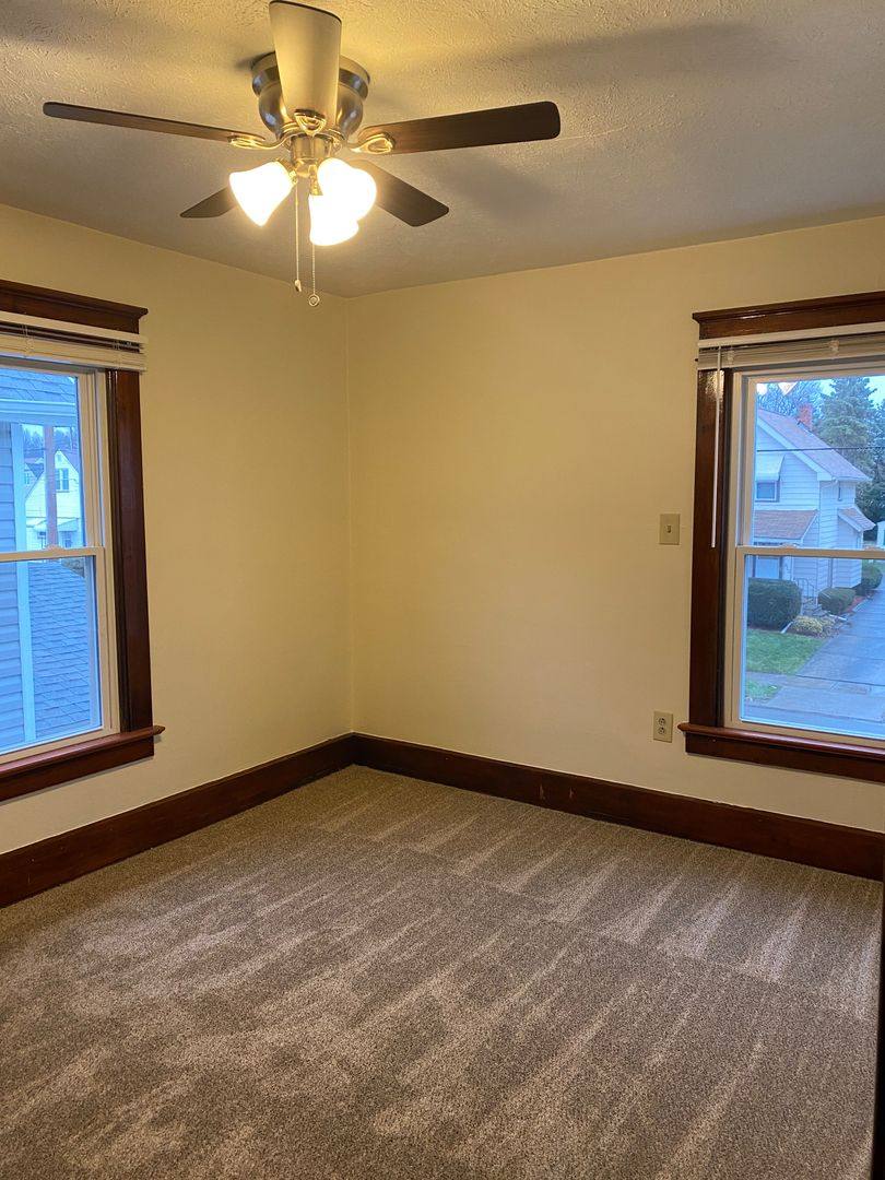 House for rent at 706 N Ward, Girard, OH 44420