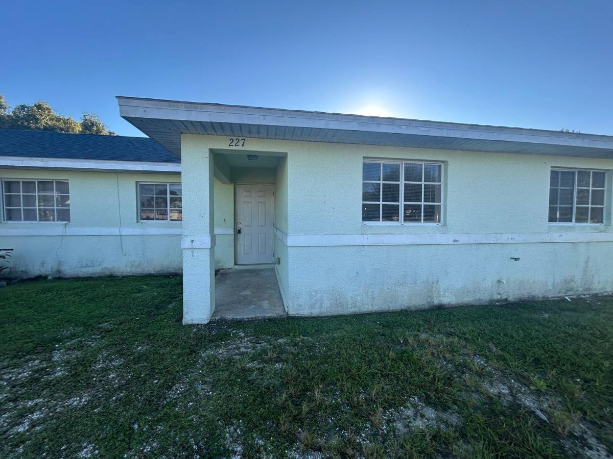 225-227 Ichabod Ave, Lehigh Acres, FL 33973 - Apartment for Rent - Image 2