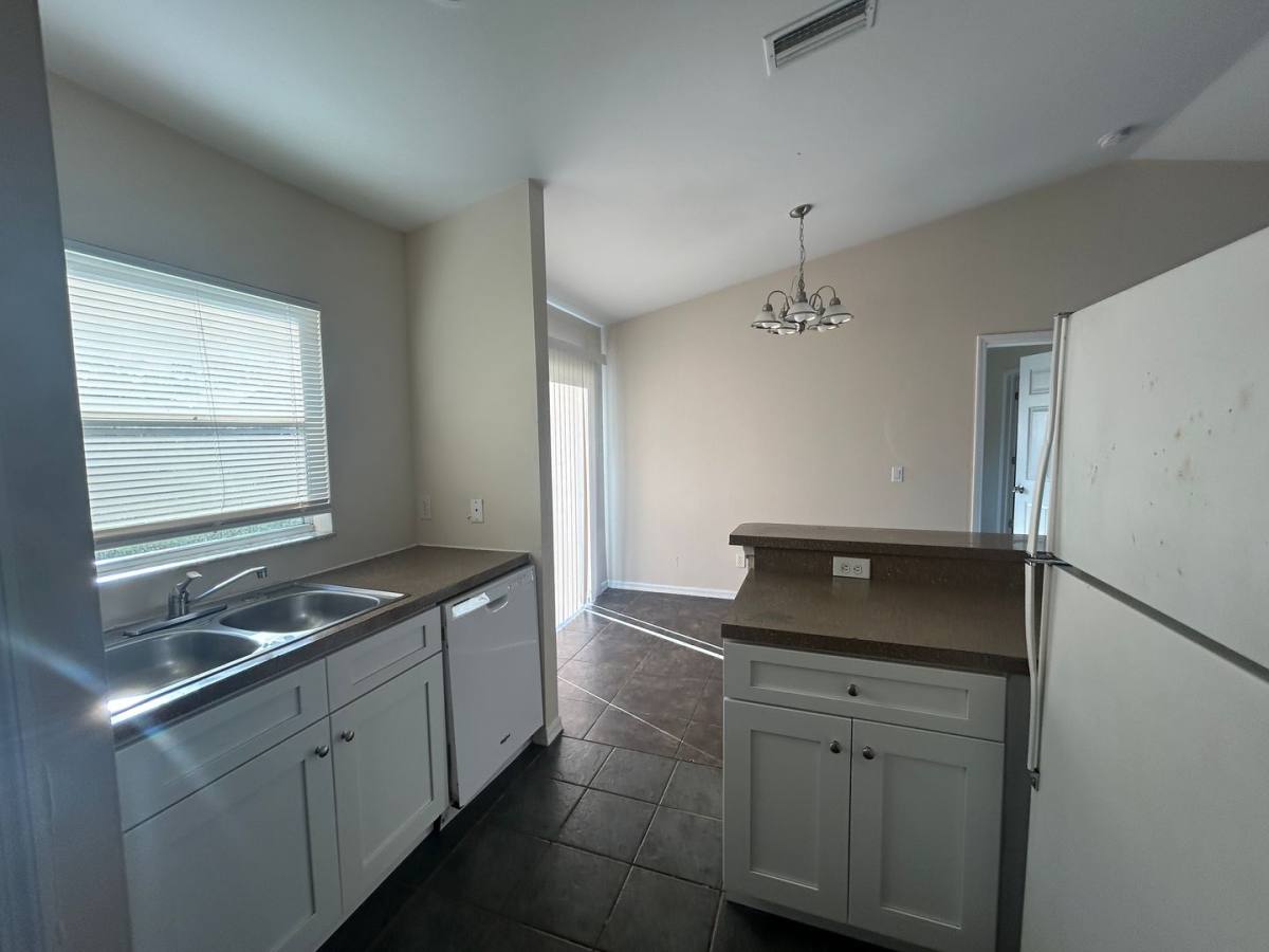 225-227 Ichabod Ave, Lehigh Acres, FL 33973 - Apartment for Rent - Image 4