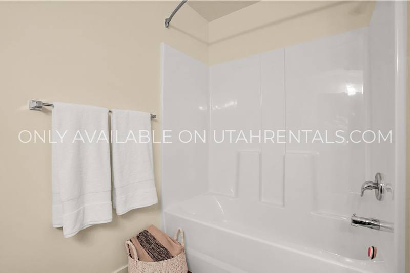Apartment for rent at 450 W Main St, Santaquin, UT 84655