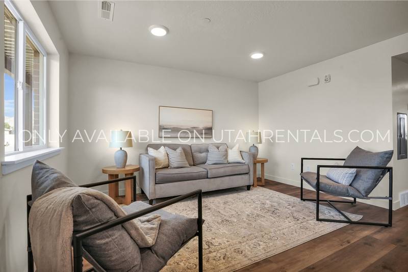 Apartment for rent at 450 W Main St, Santaquin, UT 84655