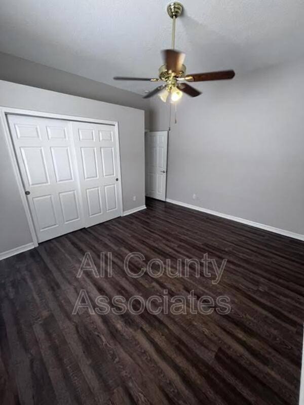House for rent at 28724 Hanging Moss Loop, Wesley Chapel, FL 33543