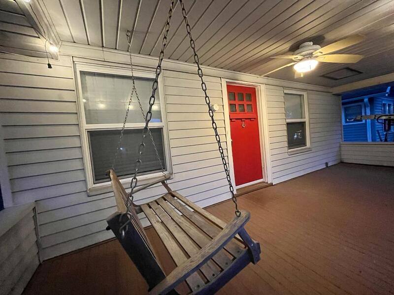 House for rent at 7425 Pennsylvania Ave, Kansas City, MO 64114