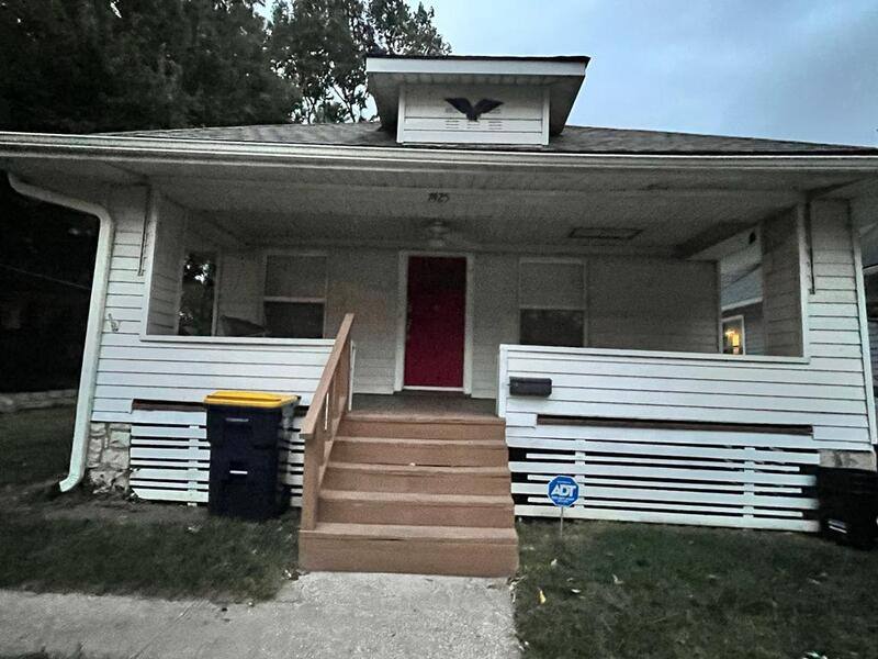 House for rent at 7425 Pennsylvania Ave, Kansas City, MO 64114