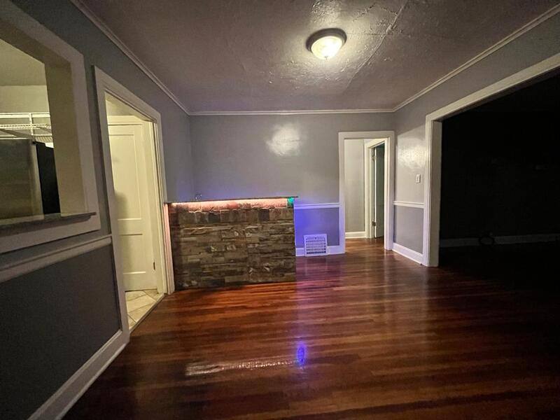 House for rent at 7425 Pennsylvania Ave, Kansas City, MO 64114