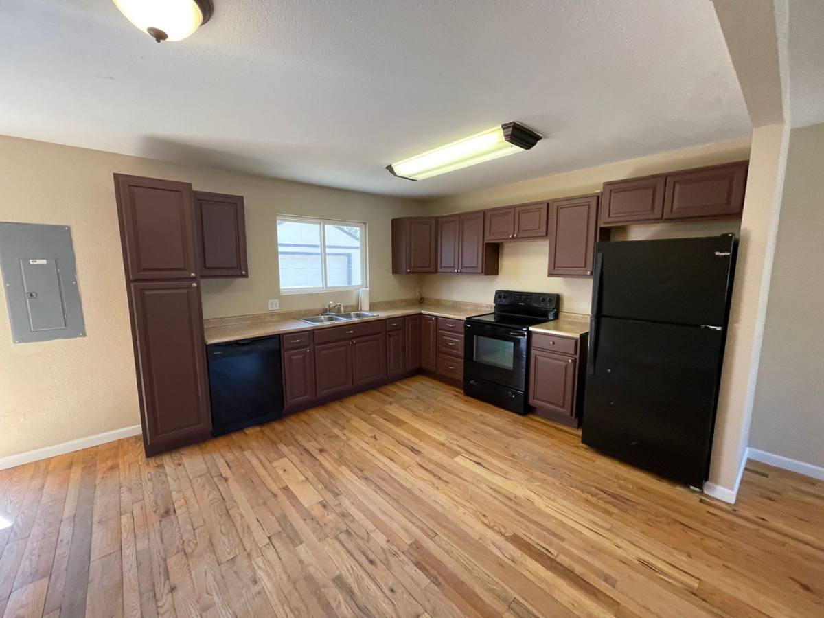 House for rent at 616 Zion Dr, Colorado Springs, CO 80910