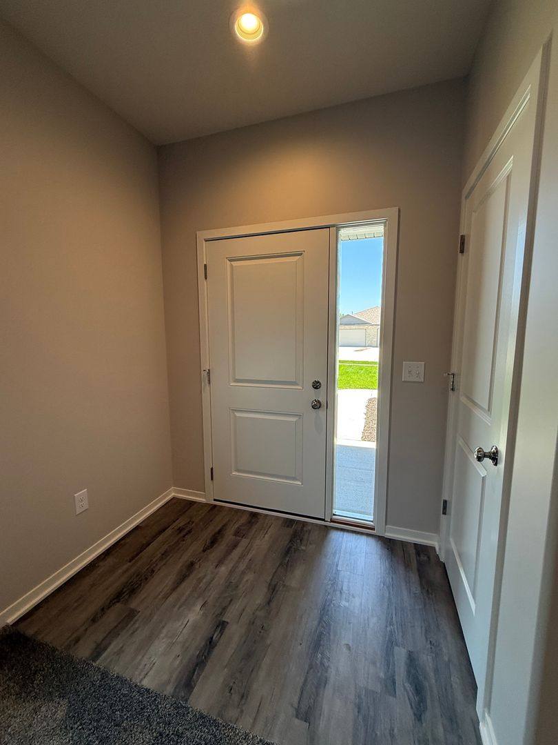 Townhouse for rent at 7007 Serpentine Dr, Lincoln, NE 68521