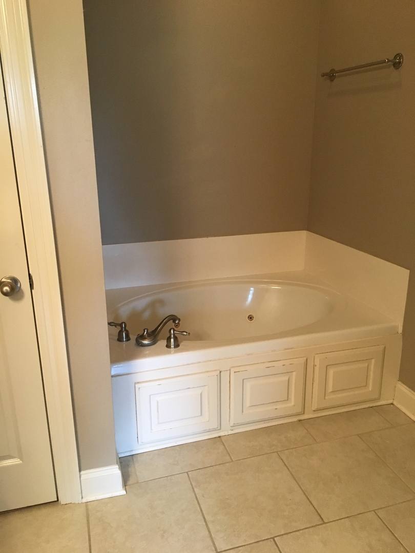 Townhouse for rent at 910 S Audubon Place, Gonzales, LA 70737