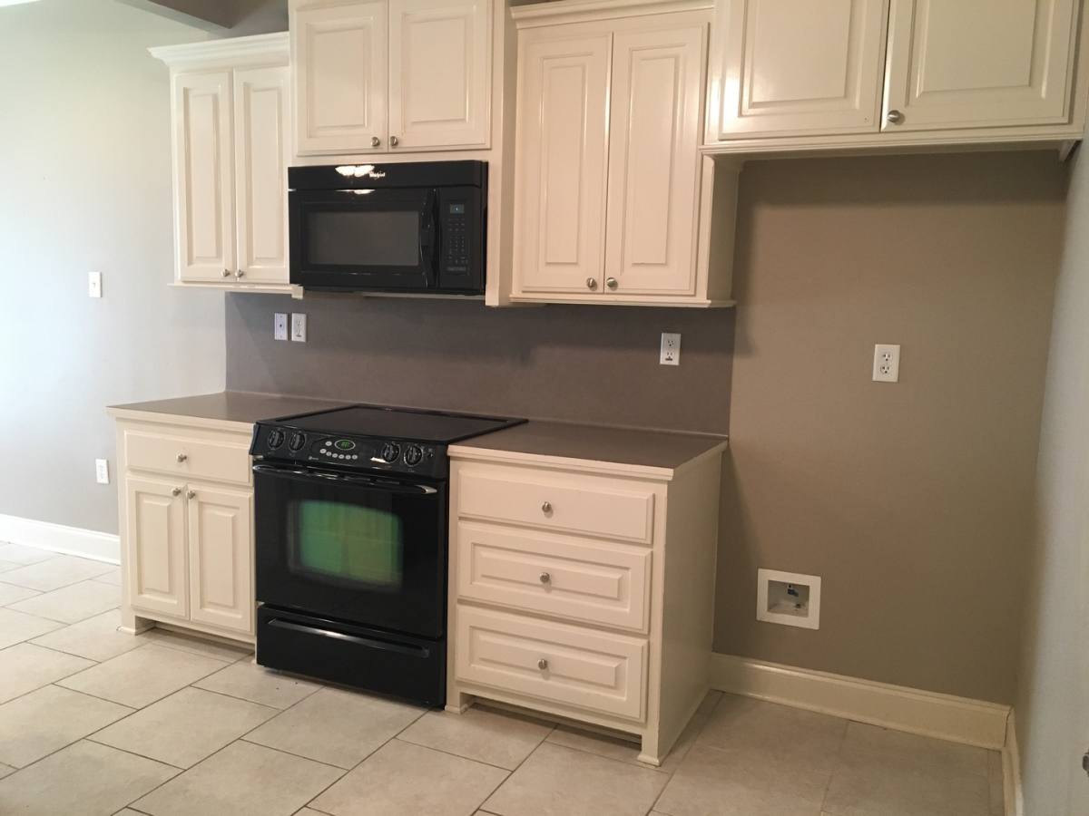 Townhouse for rent at 910 S Audubon Place, Gonzales, LA 70737