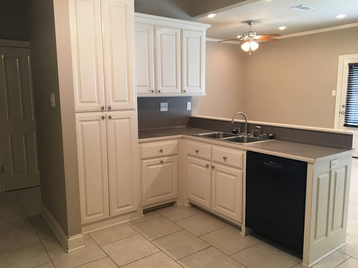 Townhouse for rent at 910 S Audubon Place, Gonzales, LA 70737