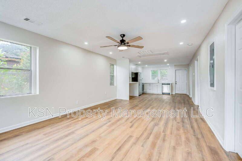 House for rent at 2032 Eppinger St, Savannah, GA 31415