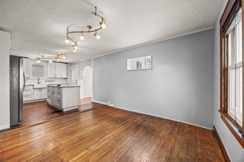 House for rent at 1549 Meadow Rd, Columbus, OH 43212
