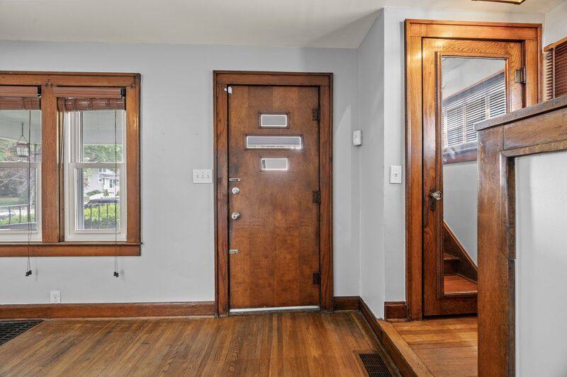 House for rent at 1549 Meadow Rd, Columbus, OH 43212