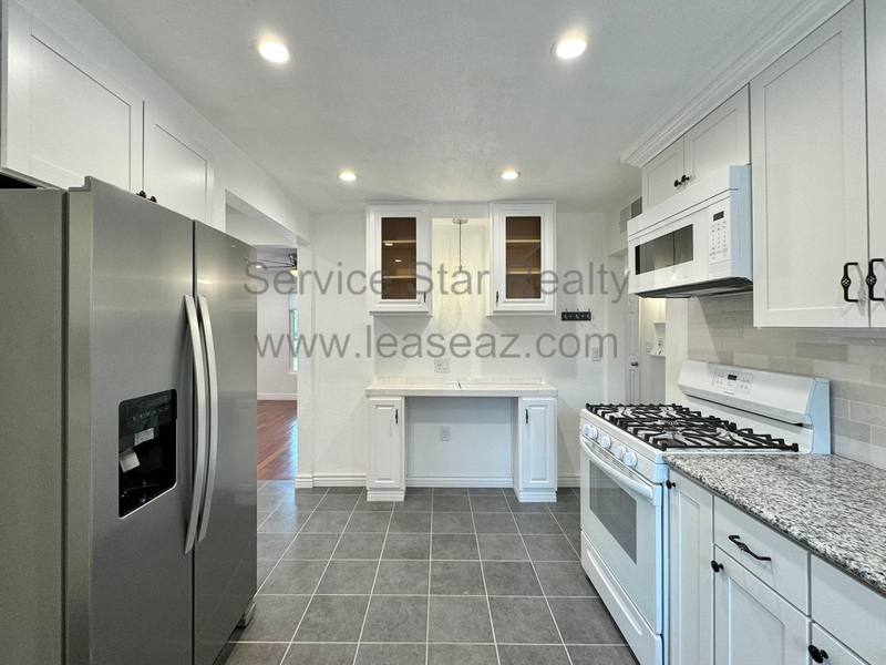 House for rent at 2908 E Avalon Dr, Phoenix, AZ 85016
