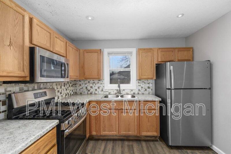 House for rent at 1038 3rd St NW, Grand Rapids, MI 49504