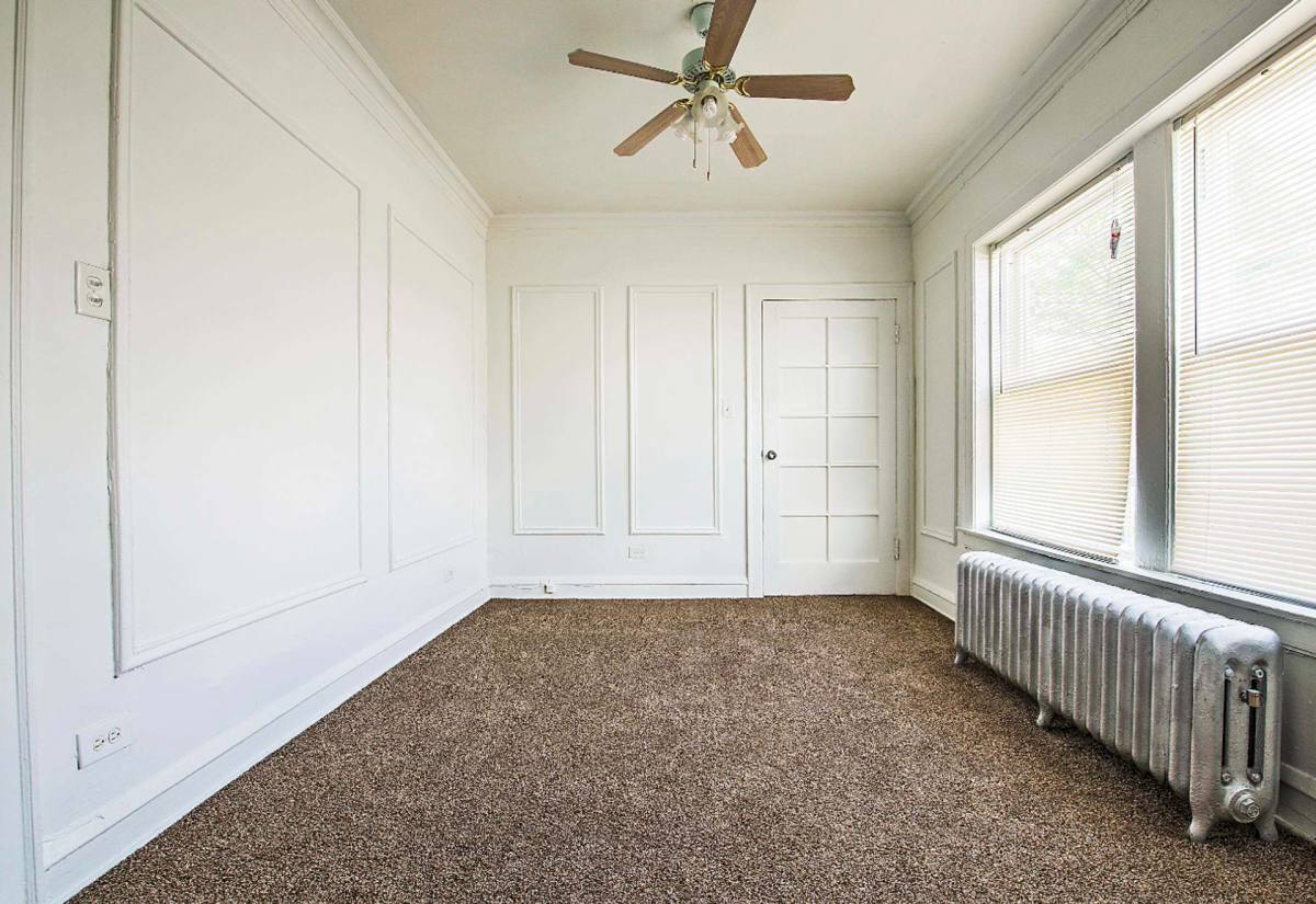 Apartment for rent at 1615-21 W 77th St, Chicago, IL 60620