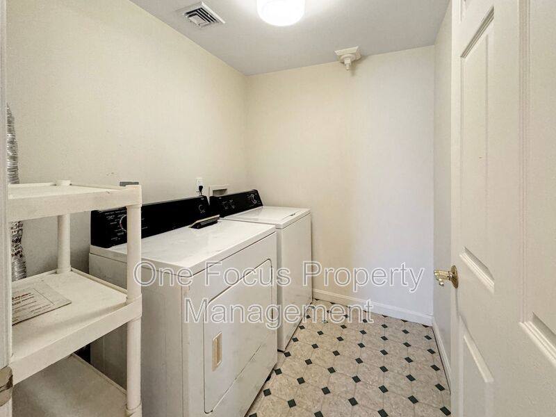 Apartment for rent at 326 E Church St #3, Lock Haven, PA 17745
