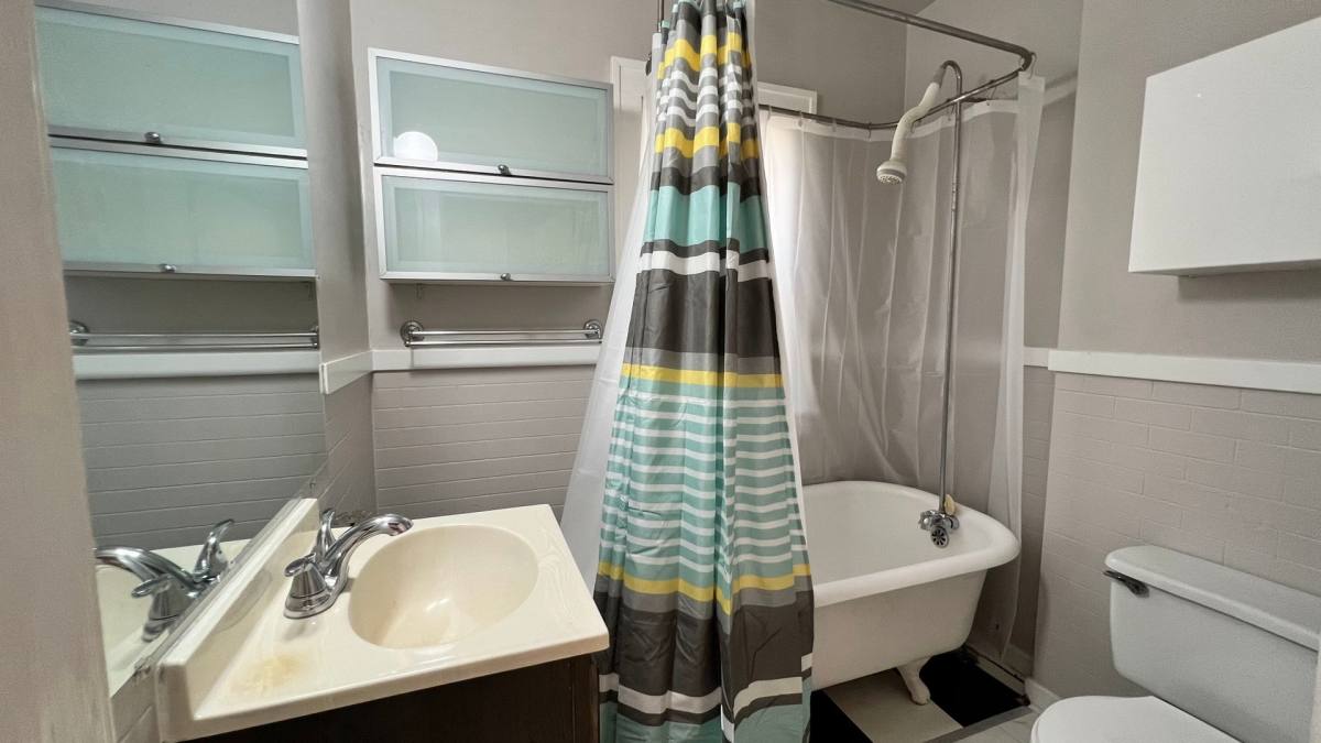 House for rent at 715 Barnett NE, Grand Rapids, MI 49503