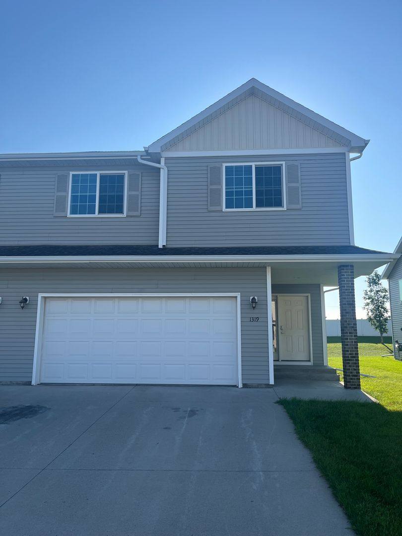 House for rent at 1319 4th St NW, West Fargo, ND 58078
