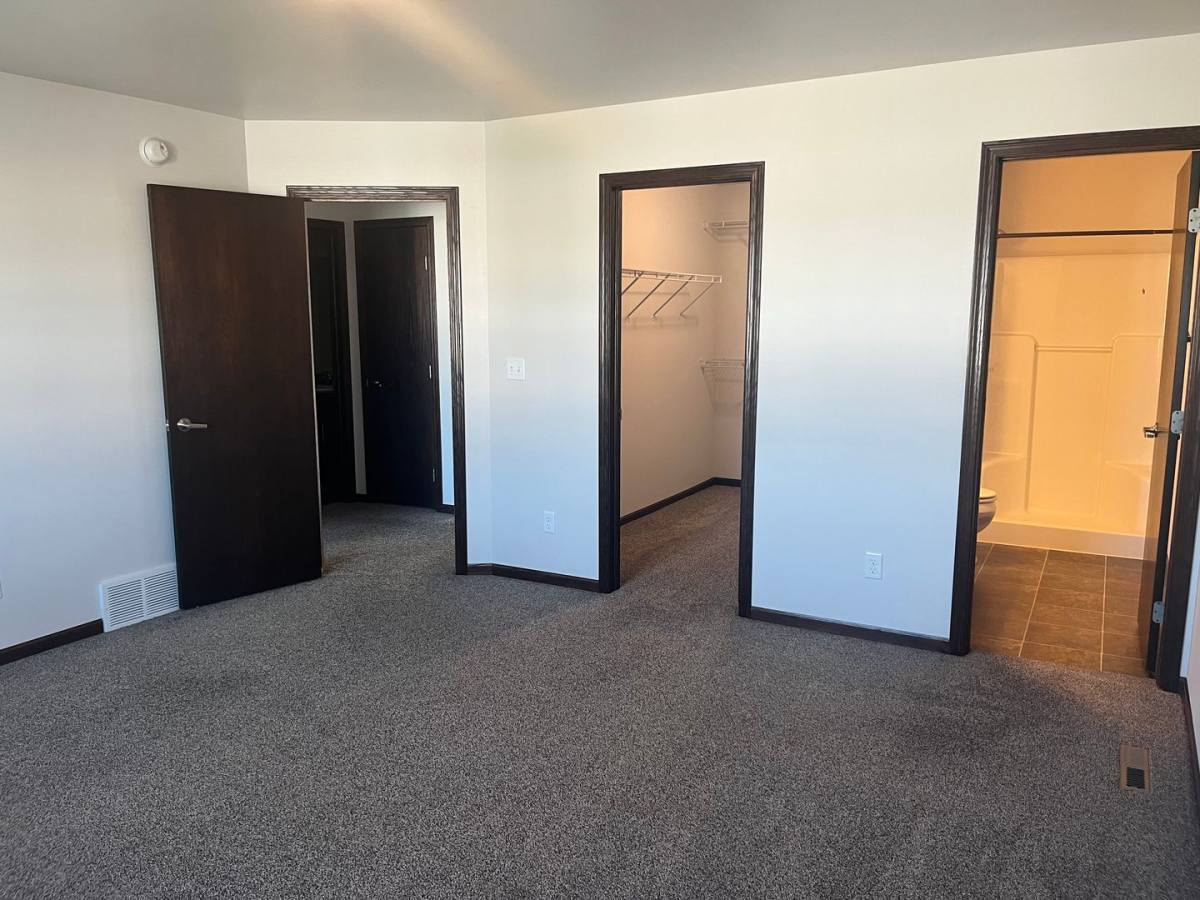 House for rent at 1319 4th St NW, West Fargo, ND 58078