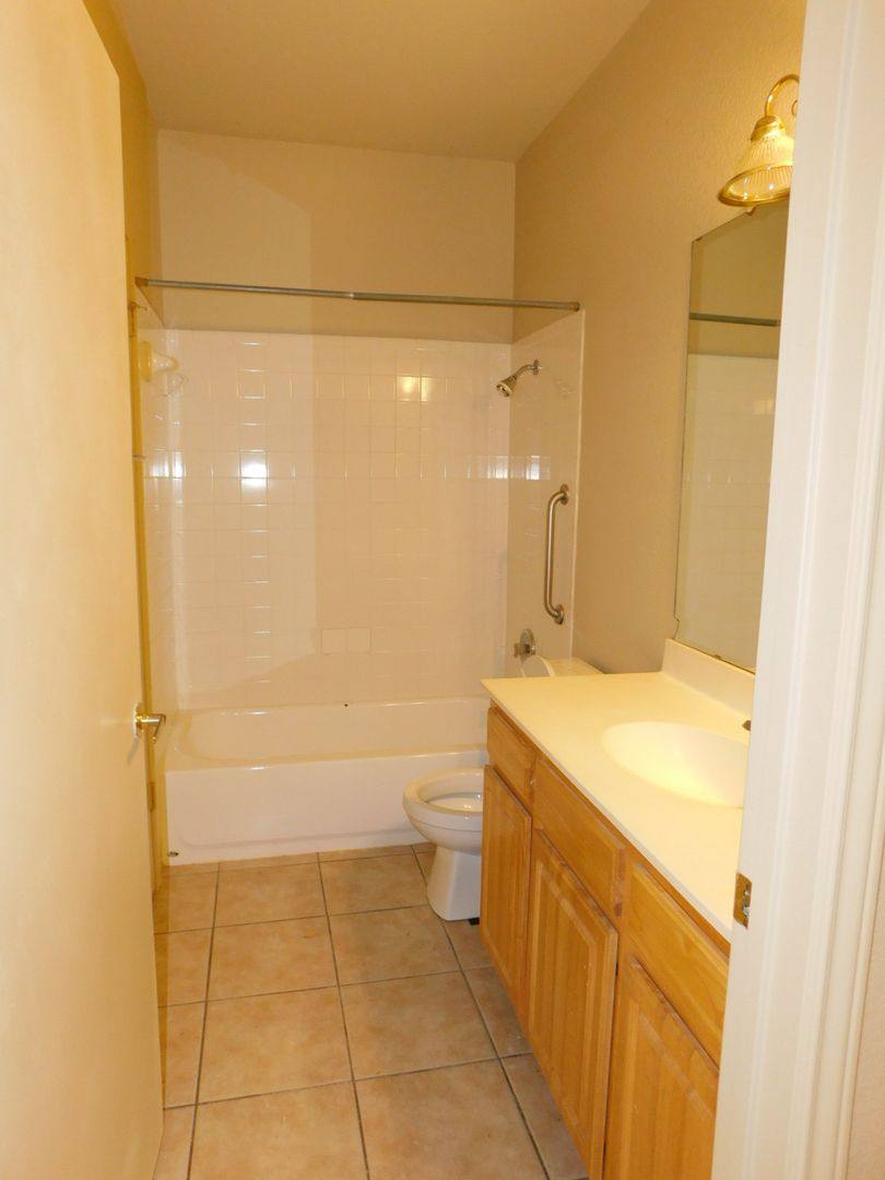 Apartment for rent at 1811 Maple Ave, Austin, TX 78702