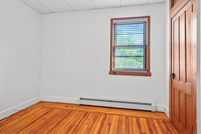 Apartment for rent at 33 Franklin St #7, Saratoga Springs, NY 12866