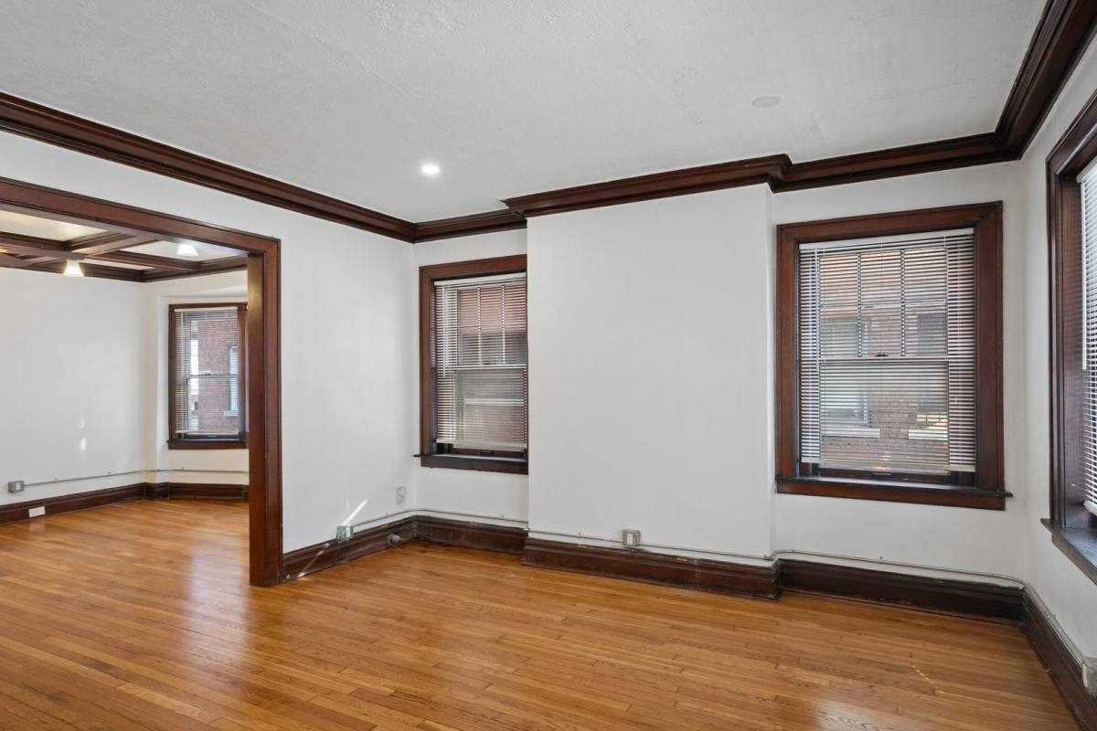 Apartment for rent at 304-306 Gladstone Blvd, Kansas City, MO 64124