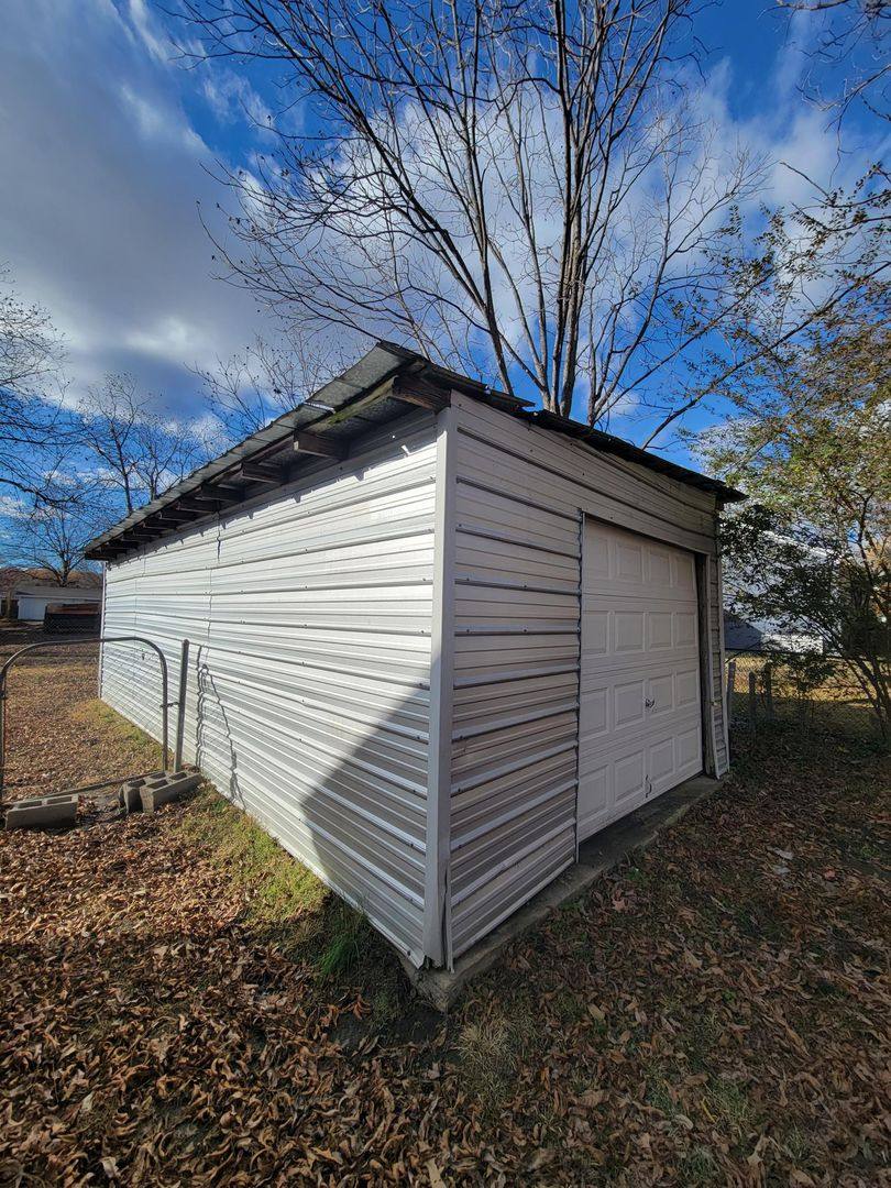 House for rent at 1013 Attica St, Burlington, NC 27215