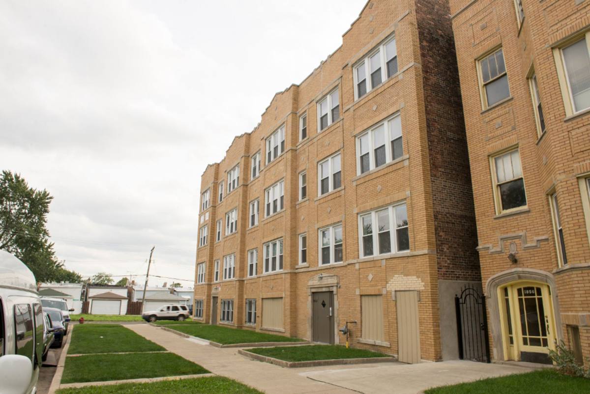 Apartment for rent at 1860 S Komensky Ave, Chicago, IL 60623