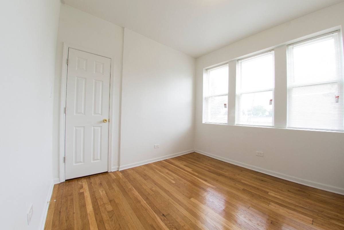 Apartment for rent at 1860 S Komensky Ave, Chicago, IL 60623