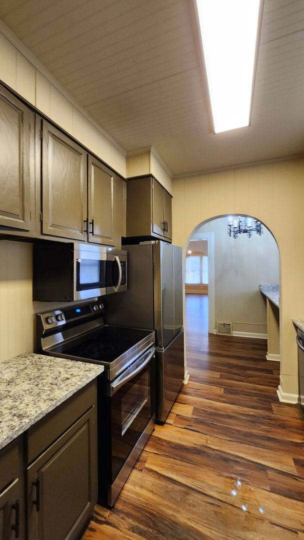 House for rent at 1029 Katherwood Dr SW, Atlanta, GA 30310