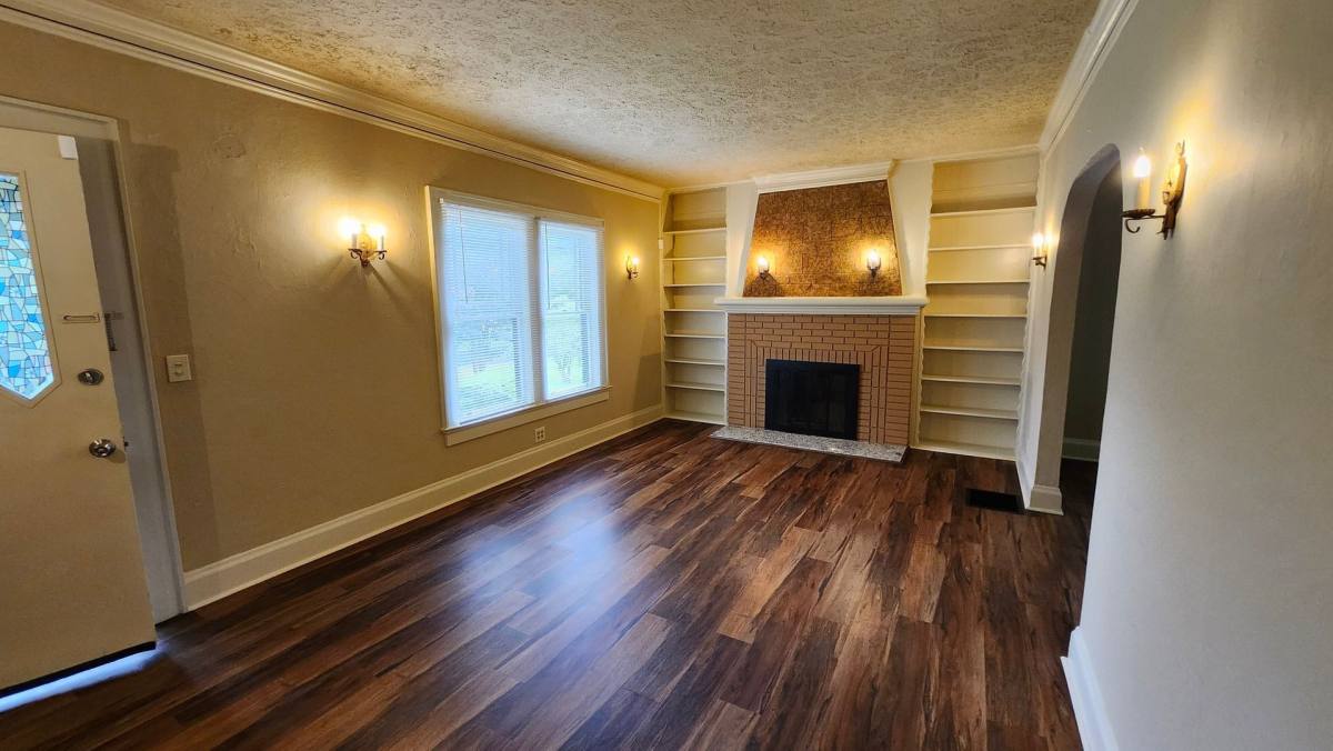 House for rent at 1029 Katherwood Dr SW, Atlanta, GA 30310