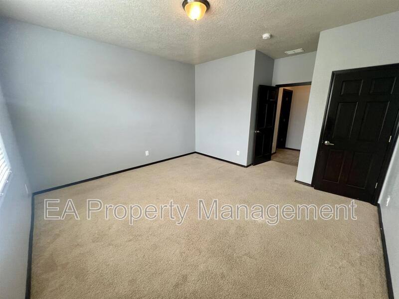 House for rent at 7215 Valle Jardin Lane NW, Albuquerque, NM 87114