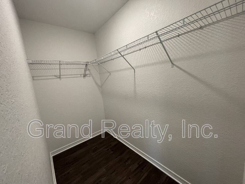 House for rent at 6217 Fox Run St, Milton, FL 32583