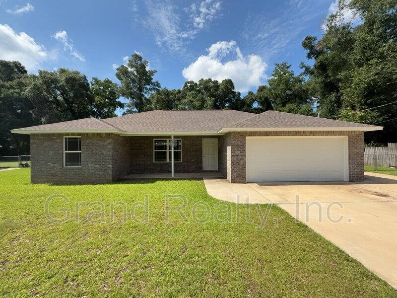 House for rent at 6217 Fox Run St, Milton, FL 32583