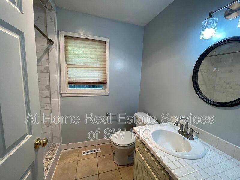 House for rent at 4410 E Valley, Springfield, MO 65809