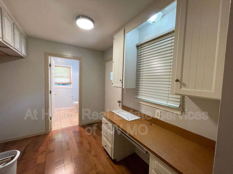 House for rent at 4410 E Valley, Springfield, MO 65809