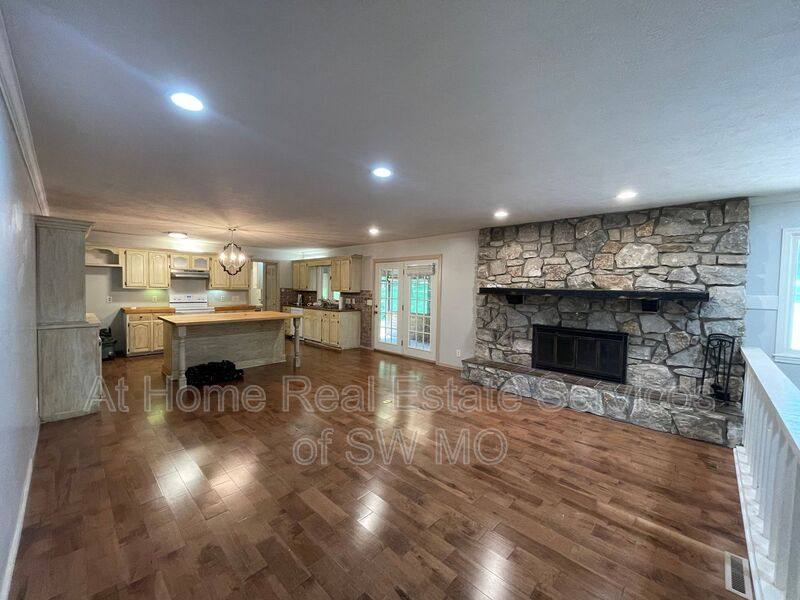 House for rent at 4410 E Valley, Springfield, MO 65809