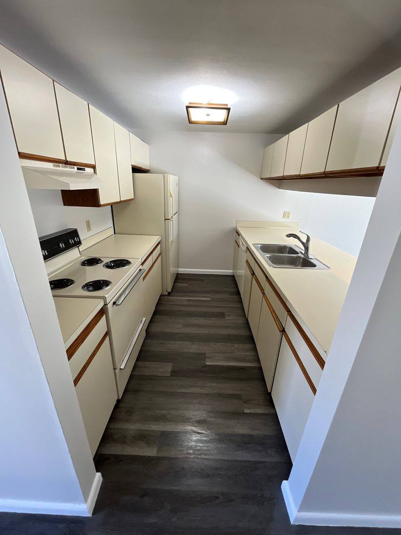 Townhouse for rent at 7468 Coachlight Lane, Liverpool, NY 13088
