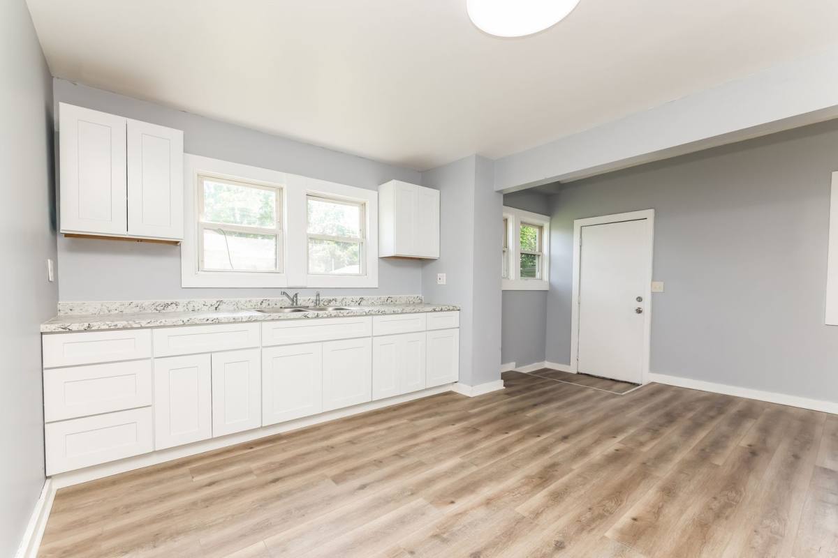 Apartment for rent at 1501 1503 Clifton Ave, Springfield, OH 45505