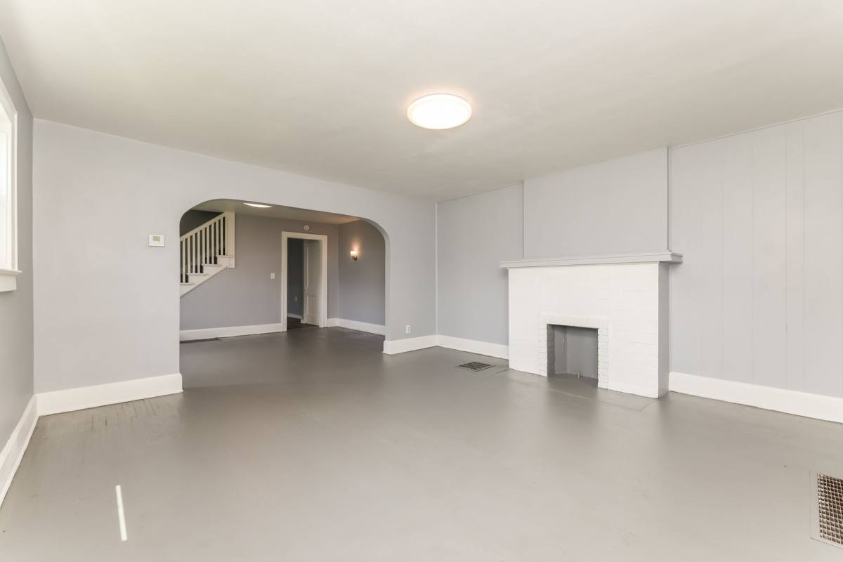 Apartment for rent at 1501 1503 Clifton Ave, Springfield, OH 45505