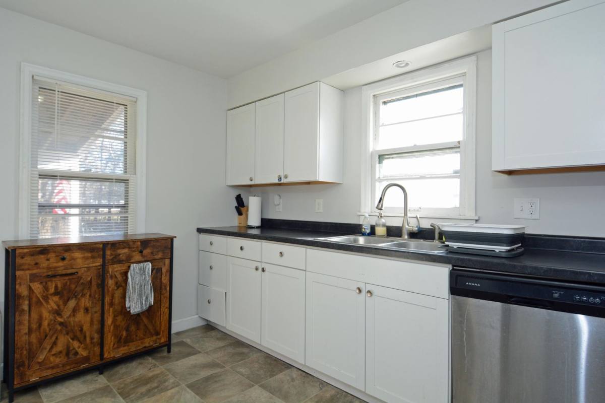 House for rent at 5494 Erickson Rd, Saint Paul, MN 55112