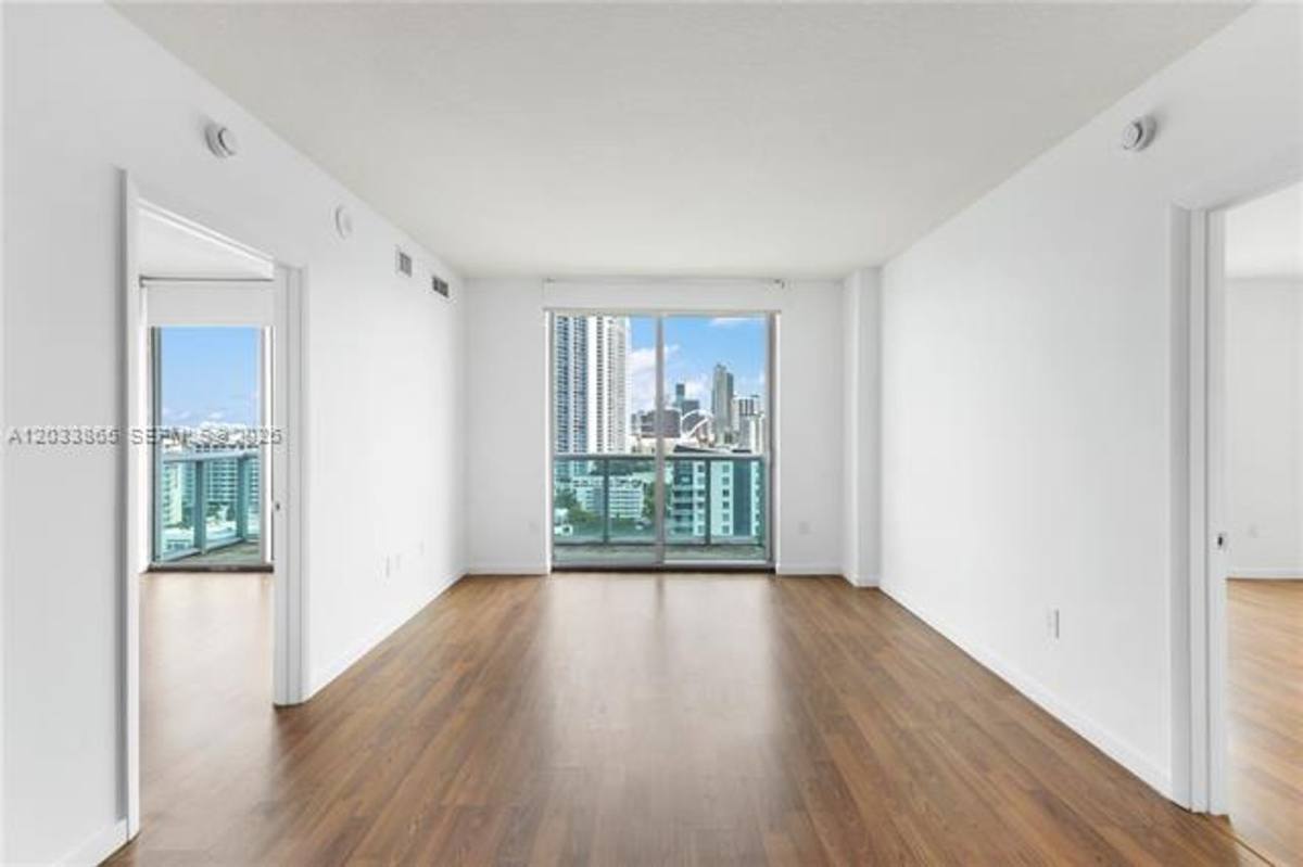 Apartment for rent at 333 NE 24th St, Miami, FL 33137