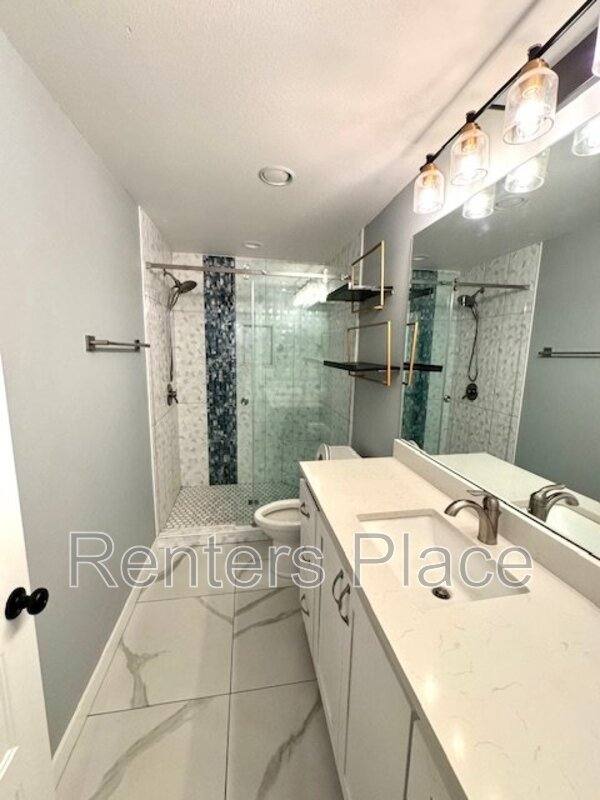 Apartment for rent at 807 S Trenton Ave #2, Tulsa, OK 74120