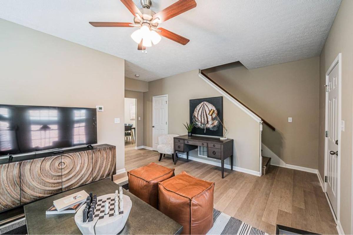 Apartment for rent at 1722 Chestnut St, Bowling Green, KY 42101